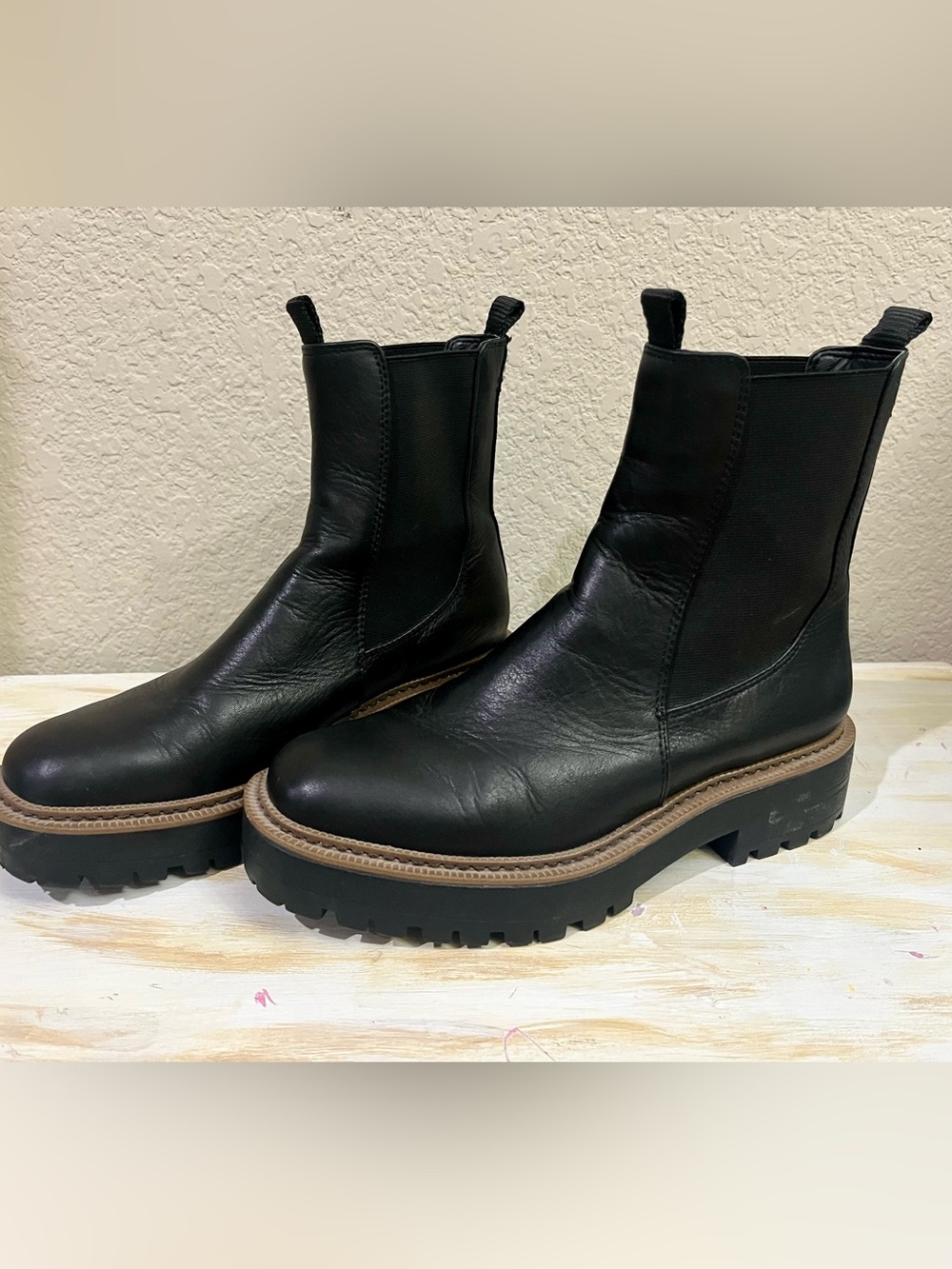 Sam Edelman woman’s  Laguna Chelsea Boots
